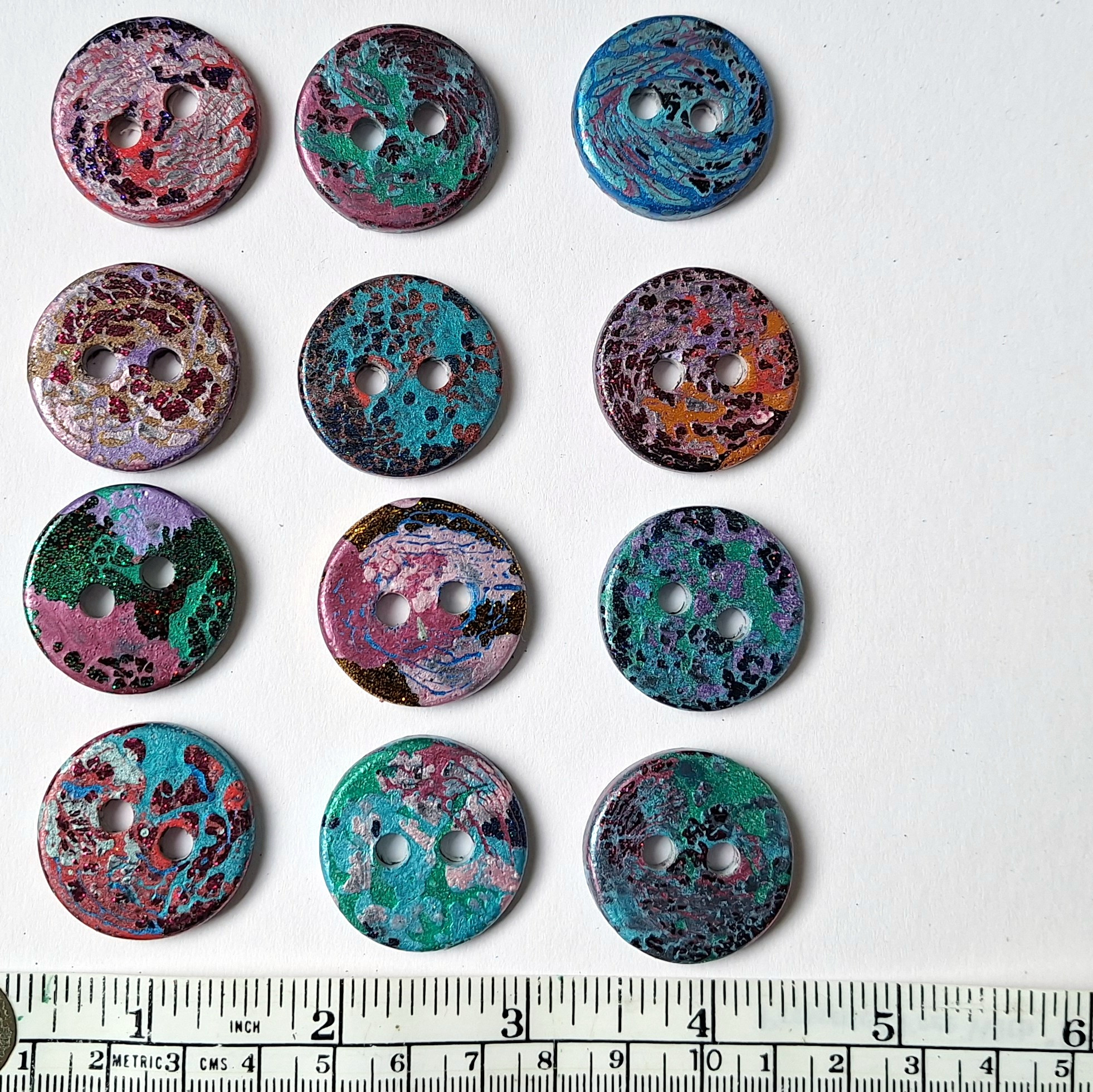 Small Round Buttons these 12 small round buttons for £13.00 (set 74) – McAnaraks